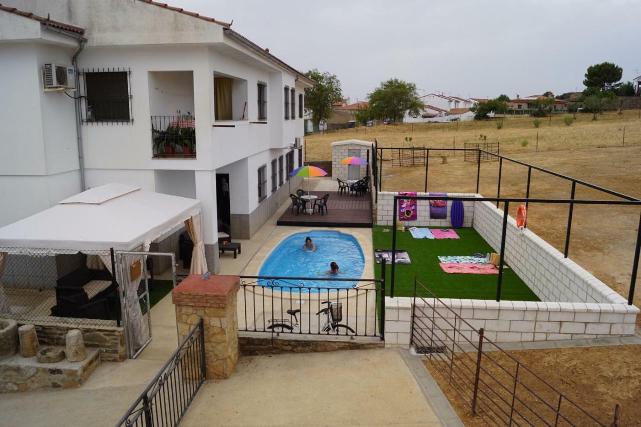 Apartamentos Estrellas De Monfraguee Torrejon el Rubio Exterior photo